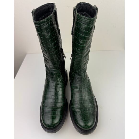 AQUATALIA Green Lilah Soft Croc Embossed Leather Pull-On Lug Sole Boot Size 5.5 - Picture 3 of 12